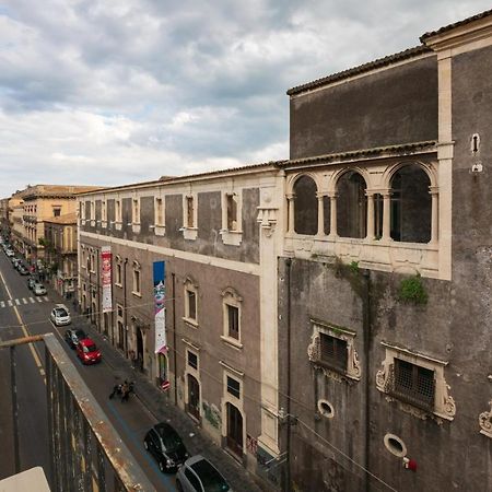 Terrazza Santa Chiara Bed & Breakfast คาตาเนีย ภายนอก รูปภาพ