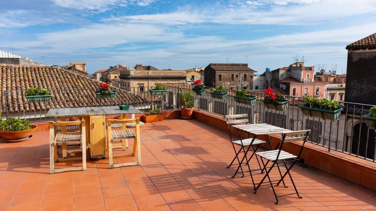 Terrazza Santa Chiara Bed & Breakfast คาตาเนีย ภายนอก รูปภาพ